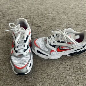 Nike womens White and orange Sneakers